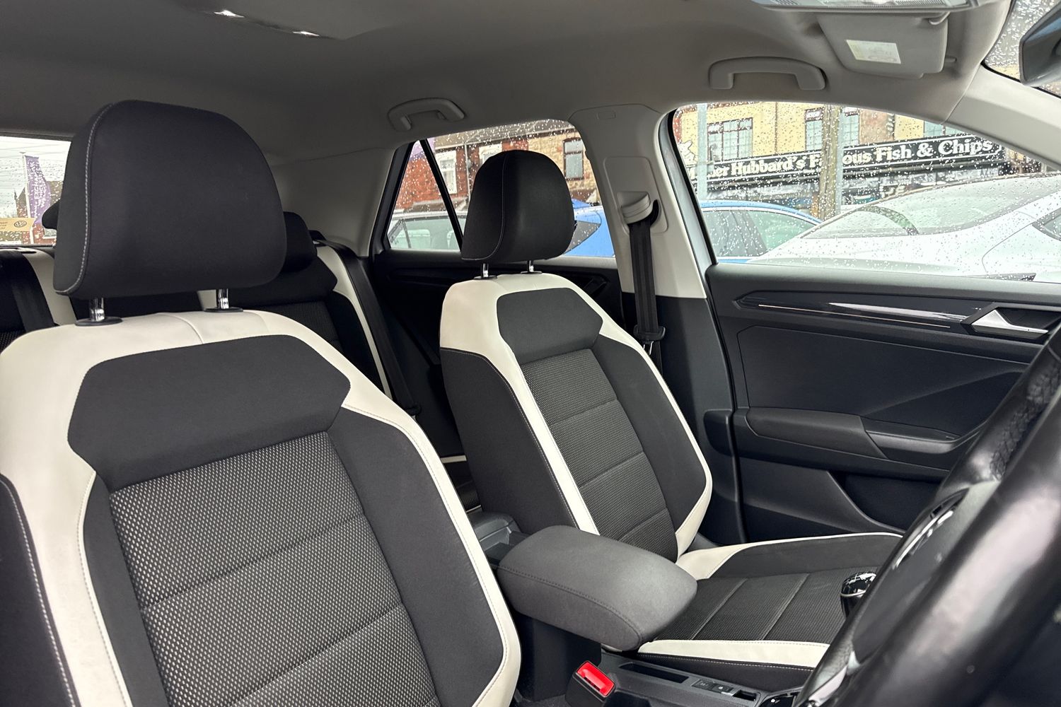 Used Volkswagen T-Roc 2018 for sale - 77654237: Photo 21