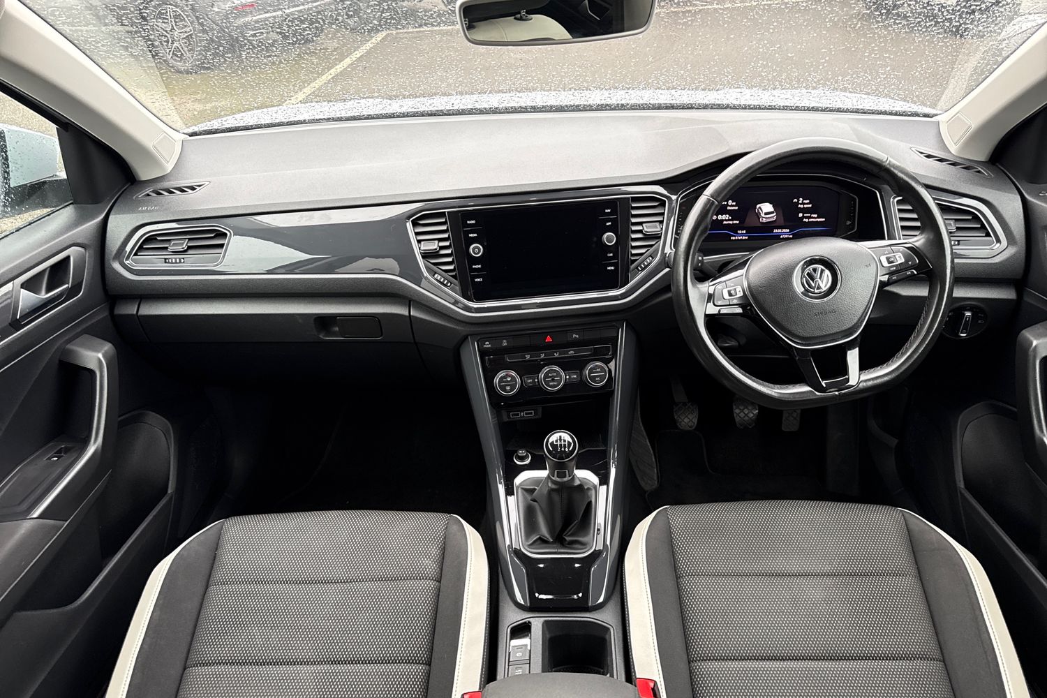 Used Volkswagen T-Roc 2018 for sale - 77654237: Photo 32