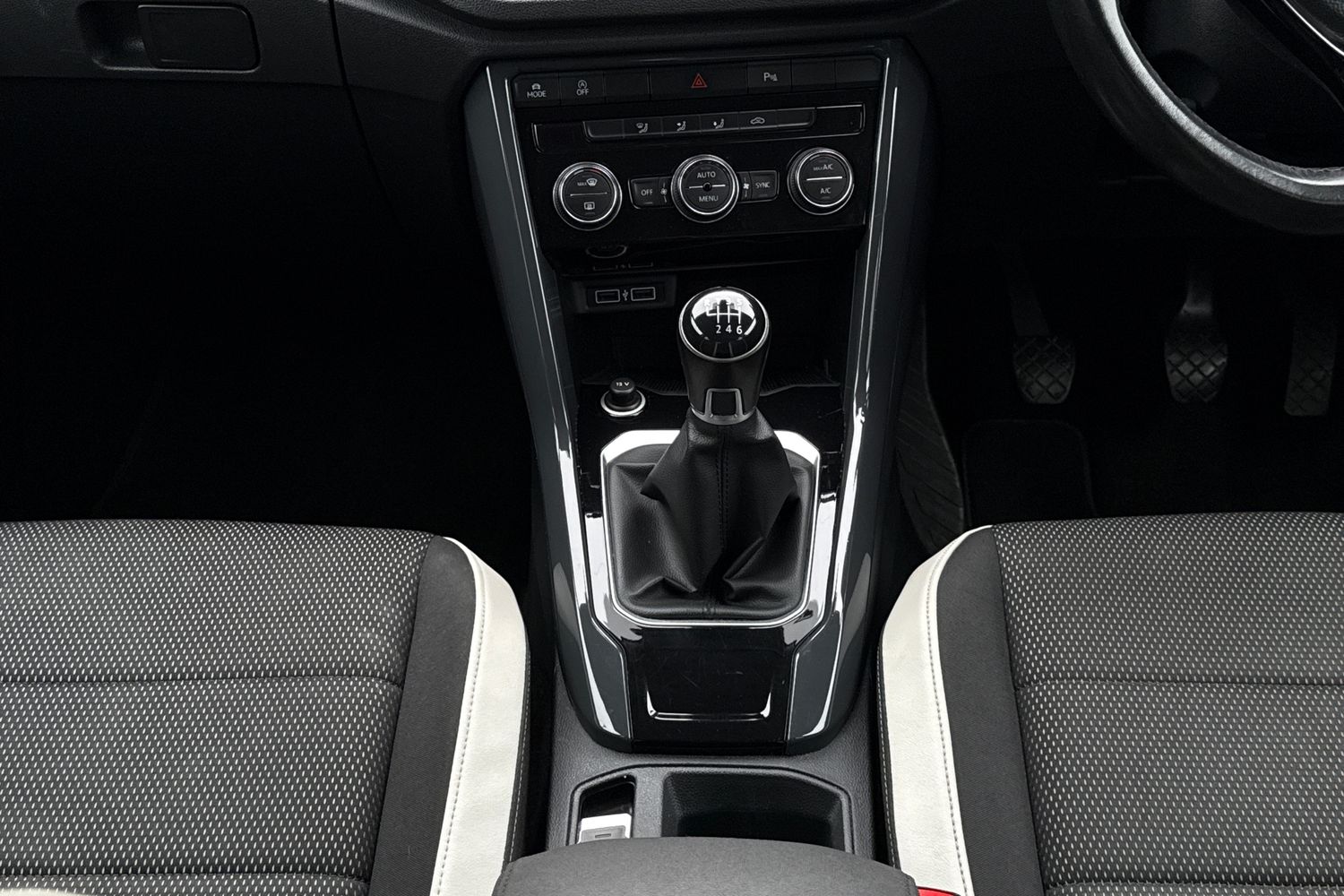 Used Volkswagen T-Roc 2018 for sale - 77654237: Photo 33