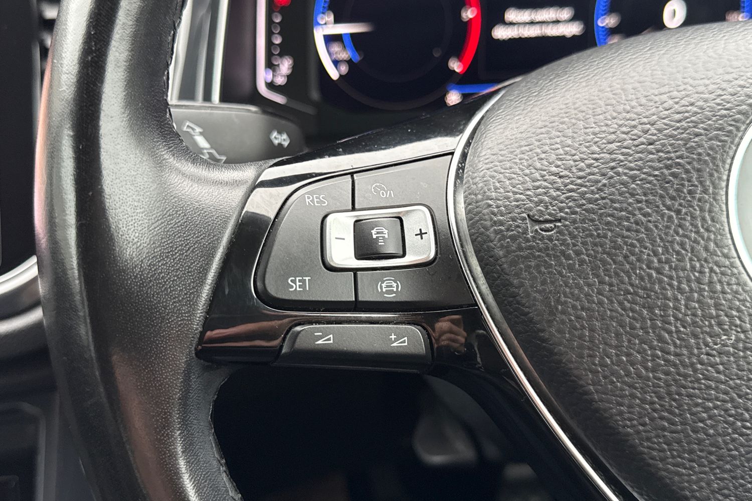 Used Volkswagen T-Roc 2018 for sale - 77654237: Photo 35