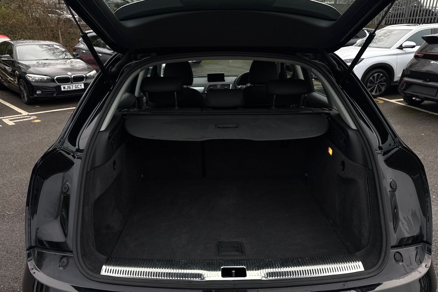 Used Audi Q3 2017 for sale - 76739550: Photo 10