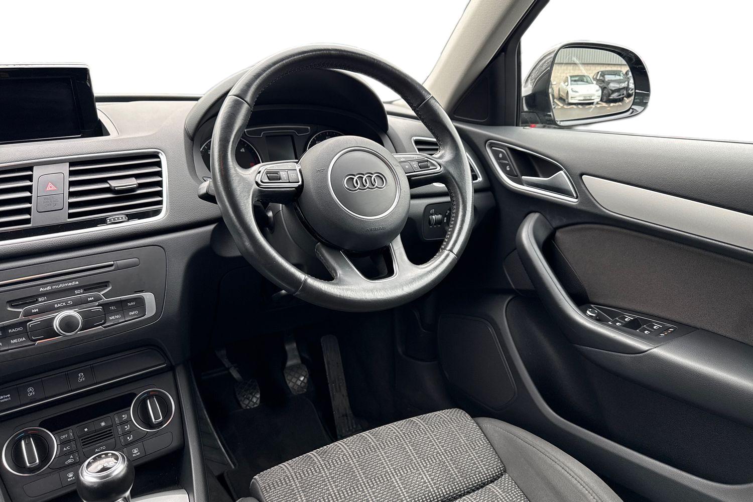 Used Audi Q3 2017 for sale - 76739550: Photo 13