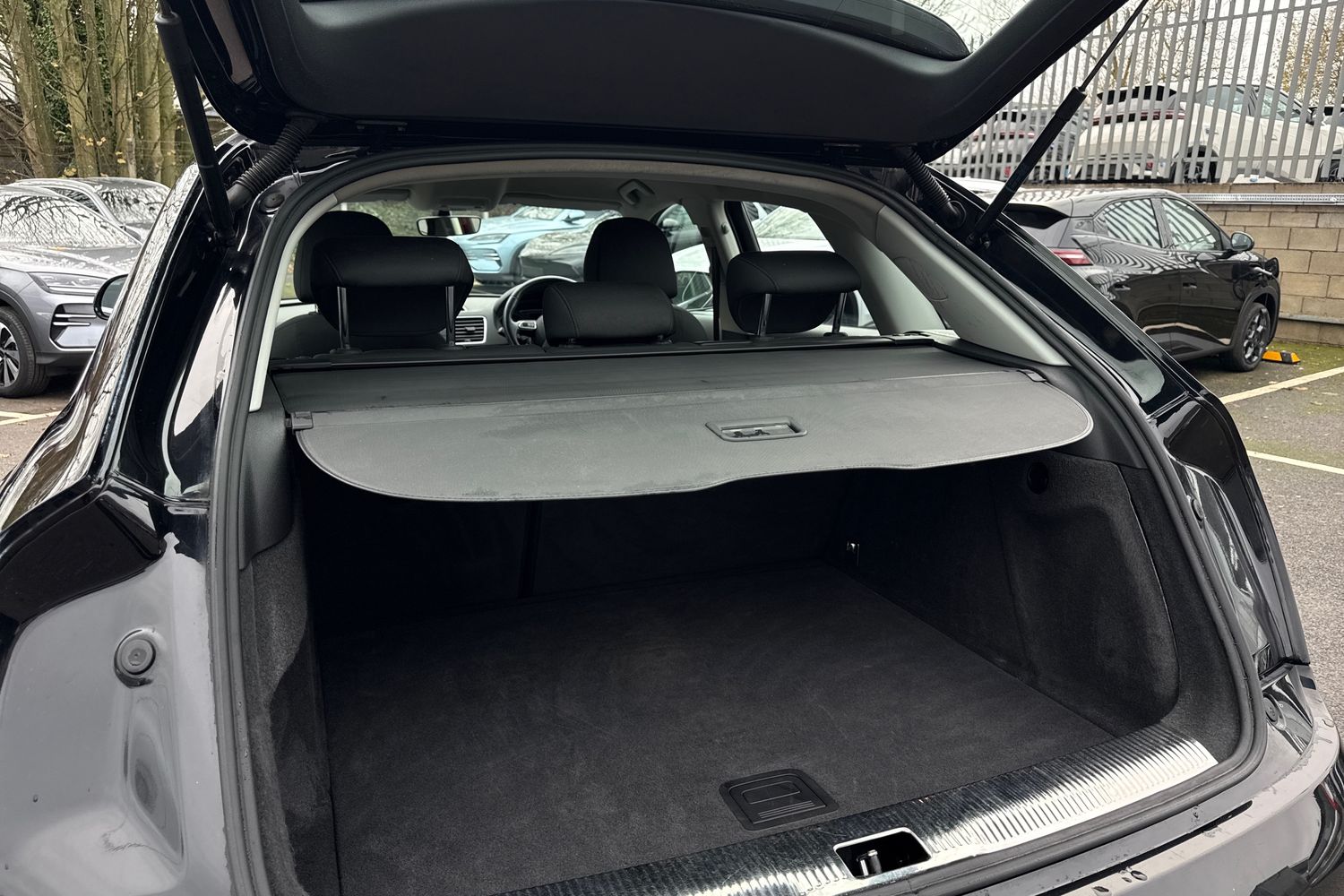 Used Audi Q3 2017 for sale - 76739550: Photo 25