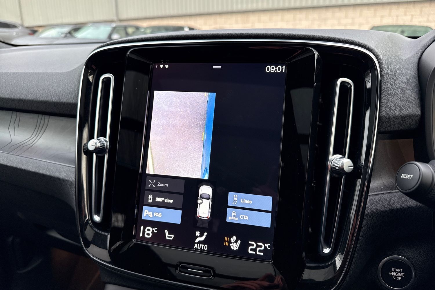 Used Volvo XC40 2022 for sale - 76836337: Photo 40