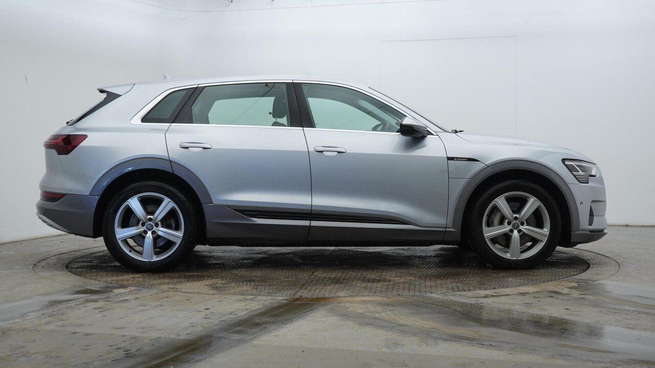 Used Audi e-tron 2020 for sale - 77520268: Photo 3