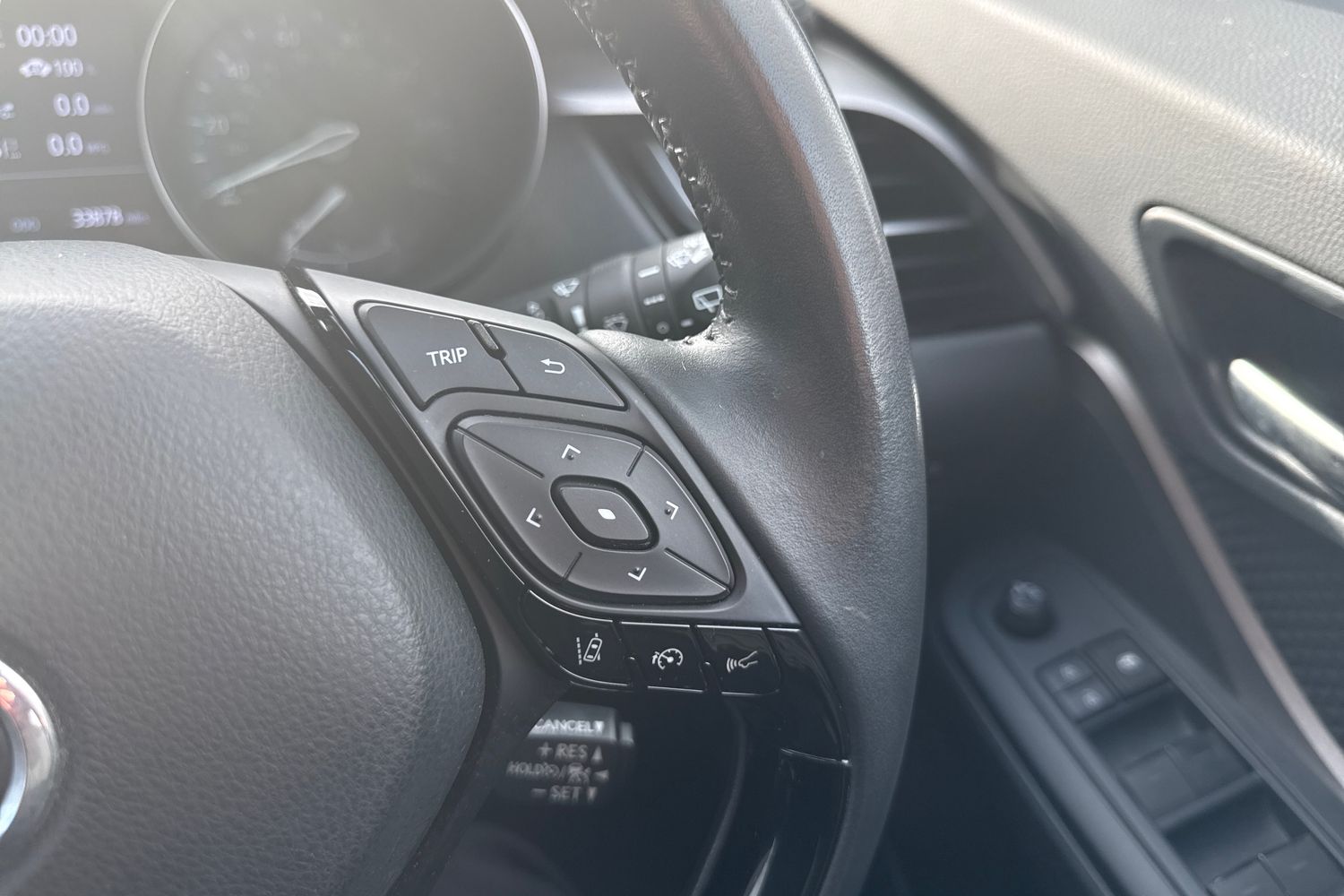 Used Toyota C-HR 2022 for sale - 76365128: Photo 34