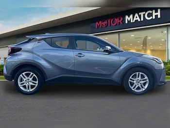 Used Toyota C-HR 2022 for sale - 76365128: Photo
