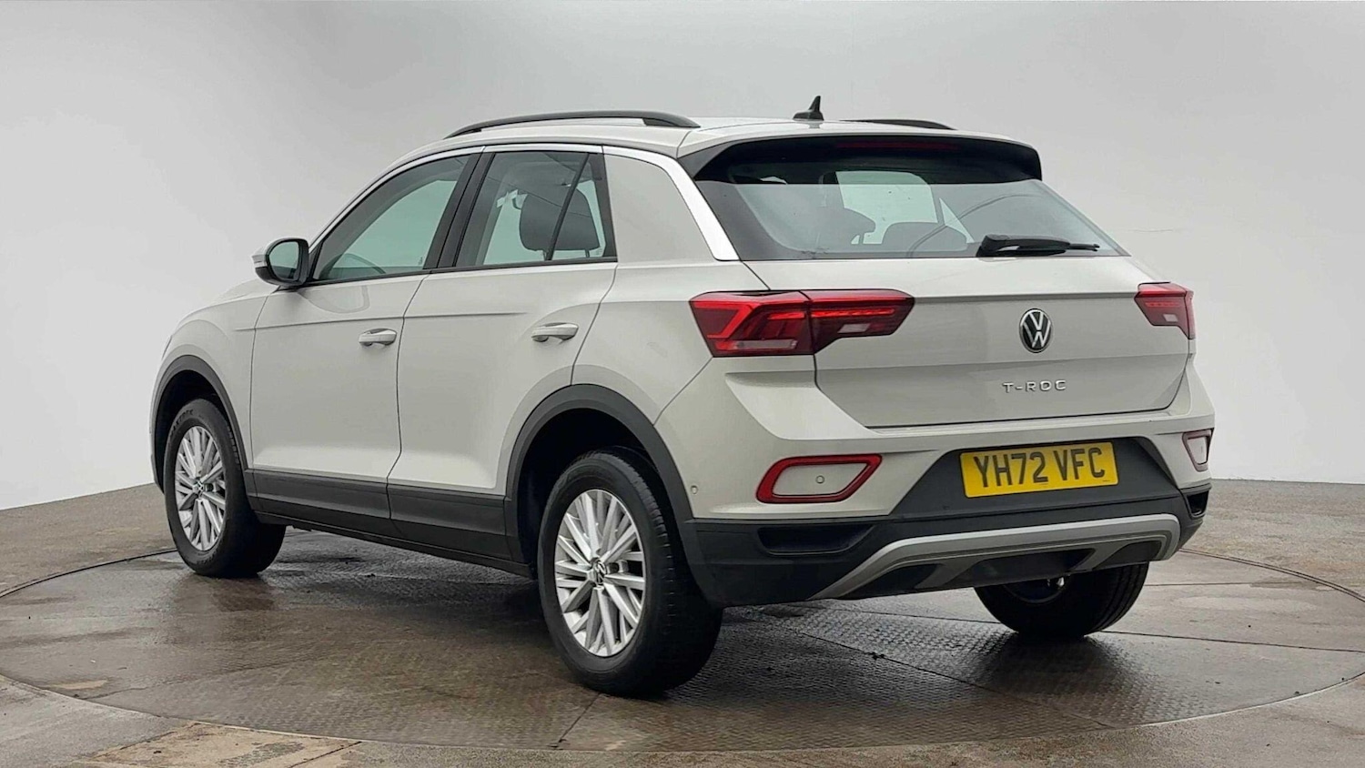 Used Volkswagen T-Roc 2022 for sale - 77187353: Photo 3
