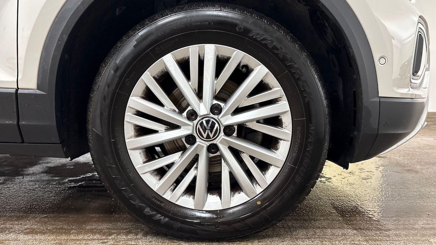 Used Volkswagen T-Roc 2022 for sale - 77187353: Photo 4