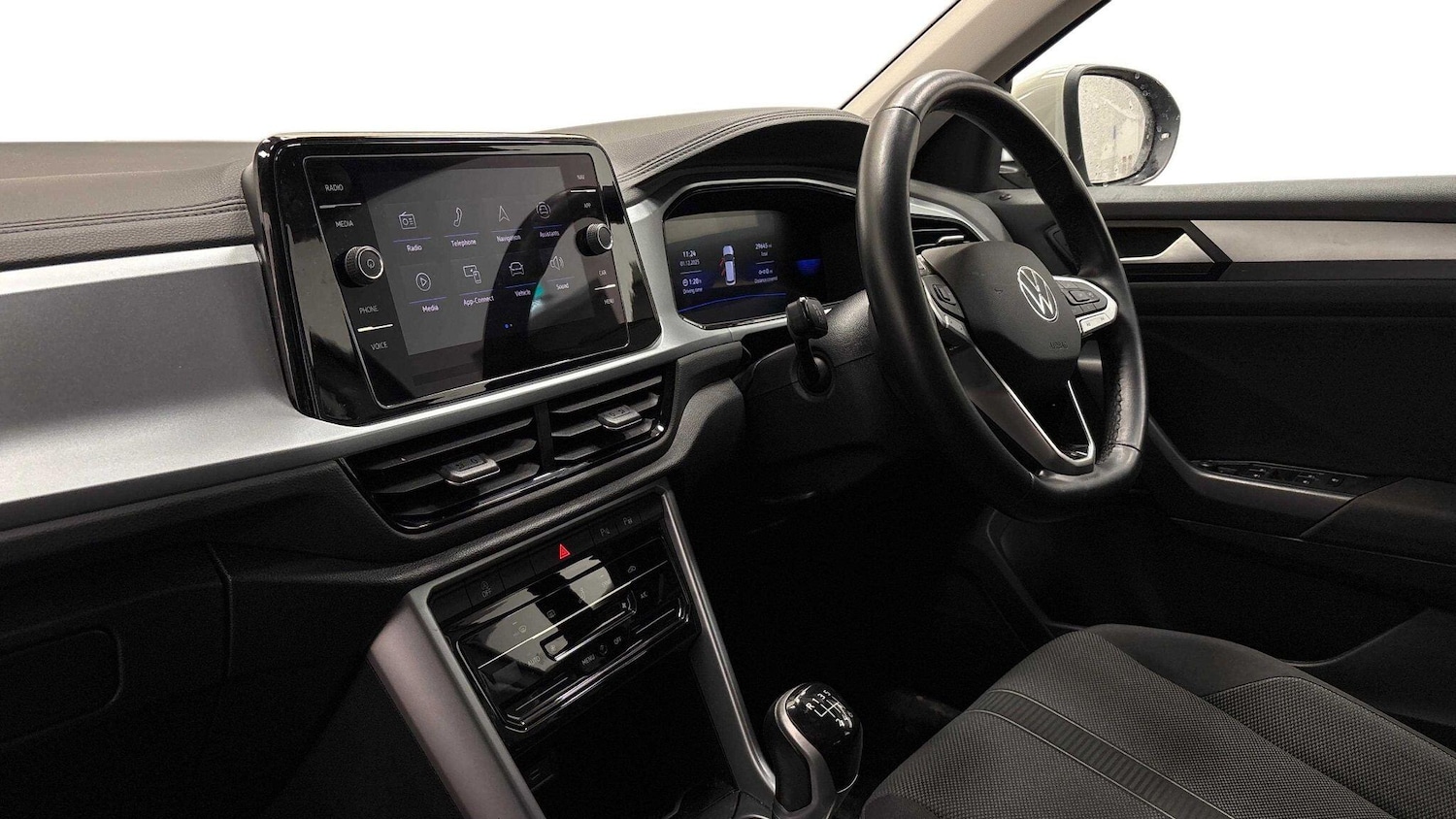 Used Volkswagen T-Roc 2022 for sale - 77187353: Photo 6