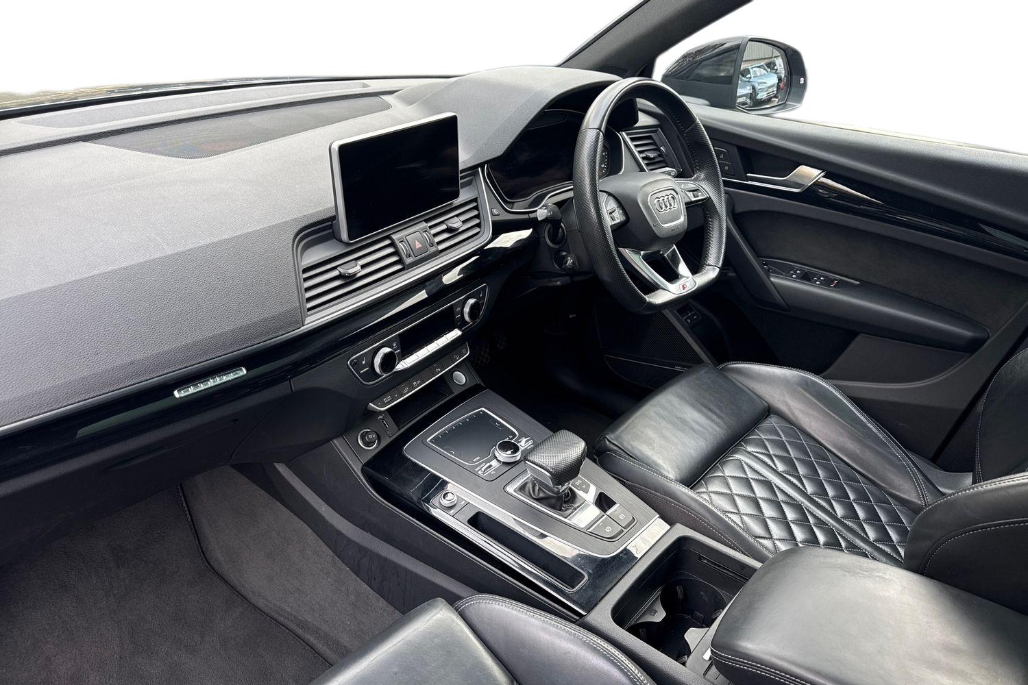 Used Audi Q5 2020 for sale - 76365131: Photo 9