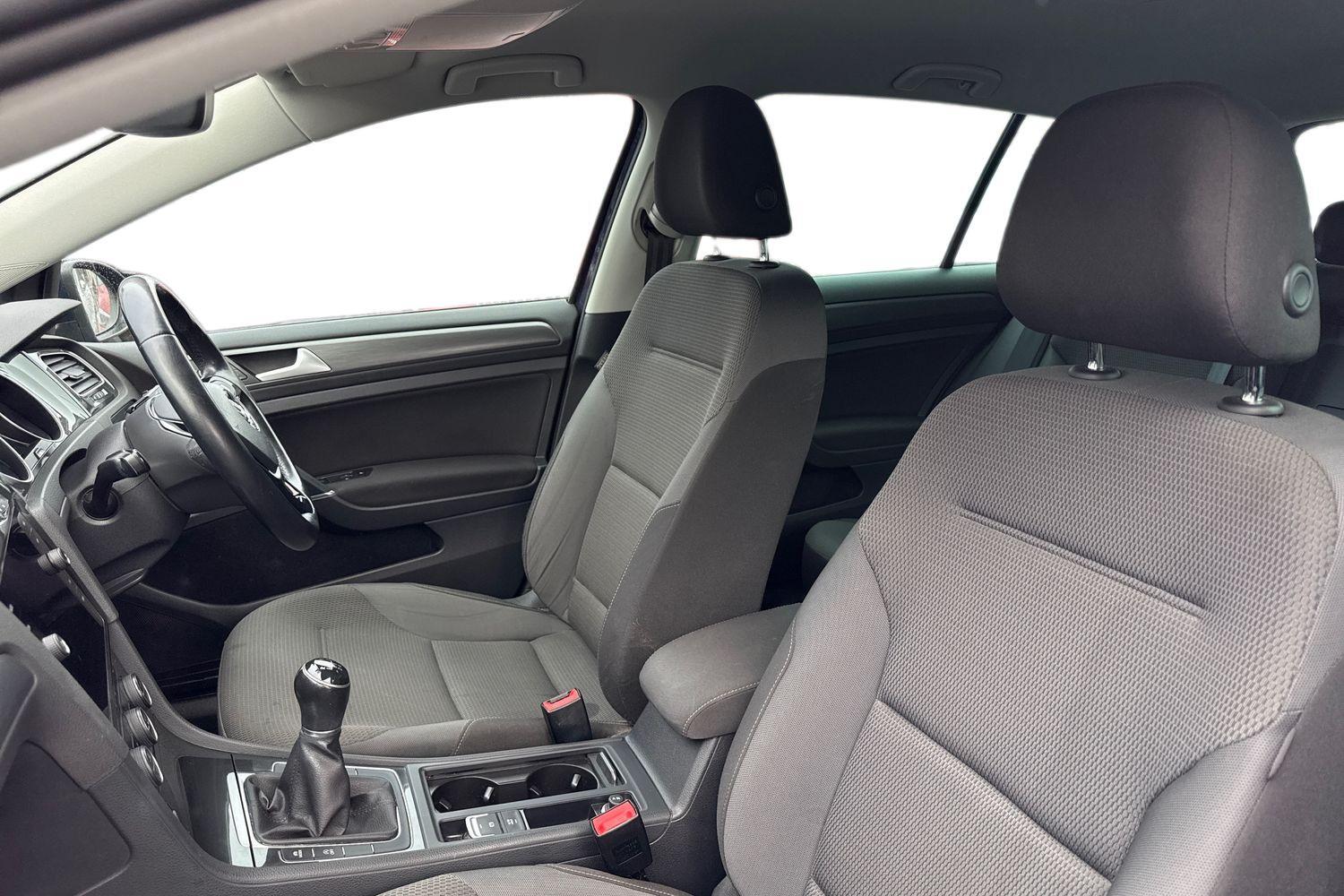 Used Volkswagen Golf 2019 for sale - 76697794: Photo 11