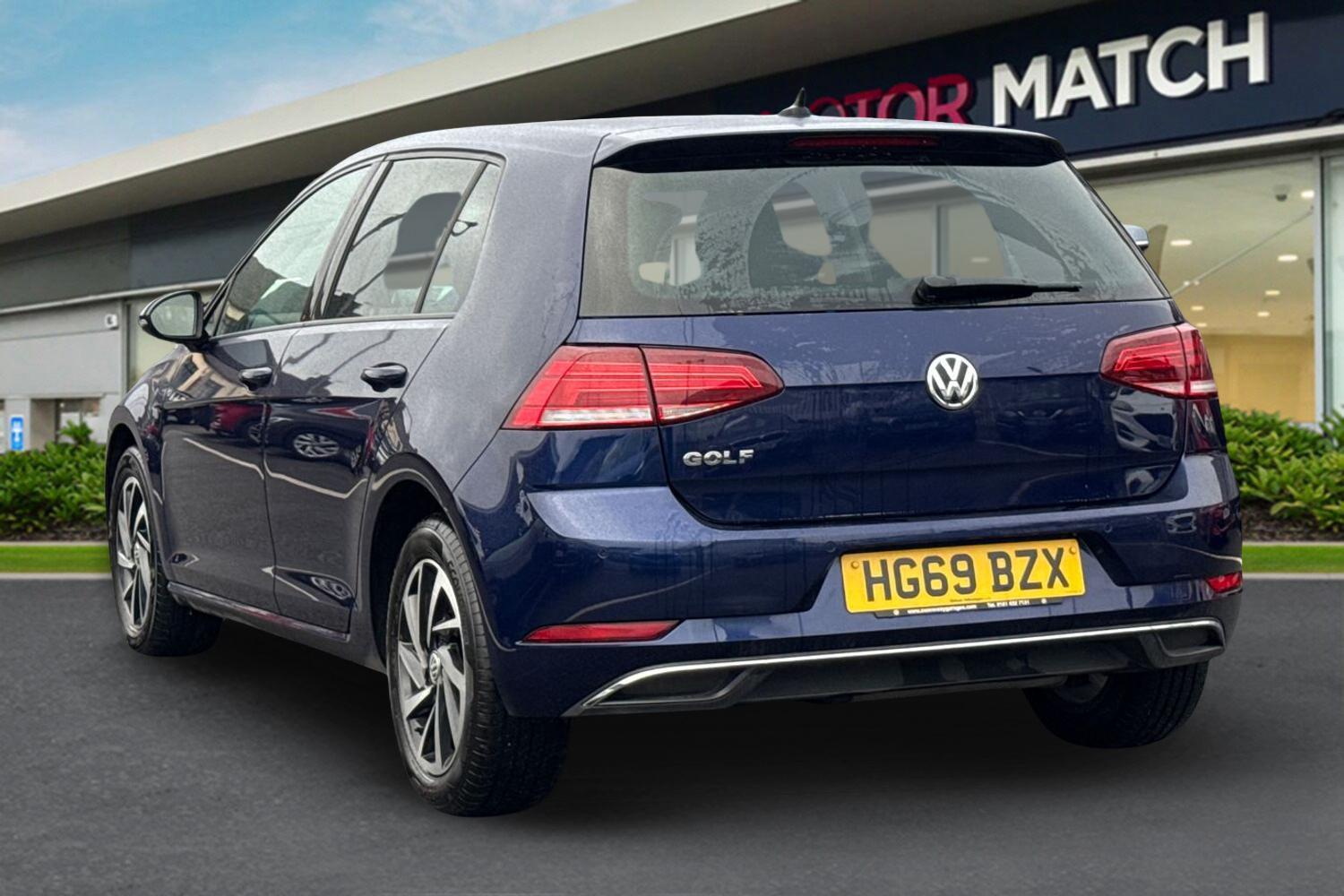 Used Volkswagen Golf 2019 for sale - 76697794: Photo 2