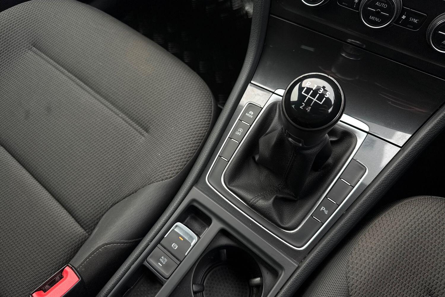 Used Volkswagen Golf 2019 for sale - 76697794: Photo 20