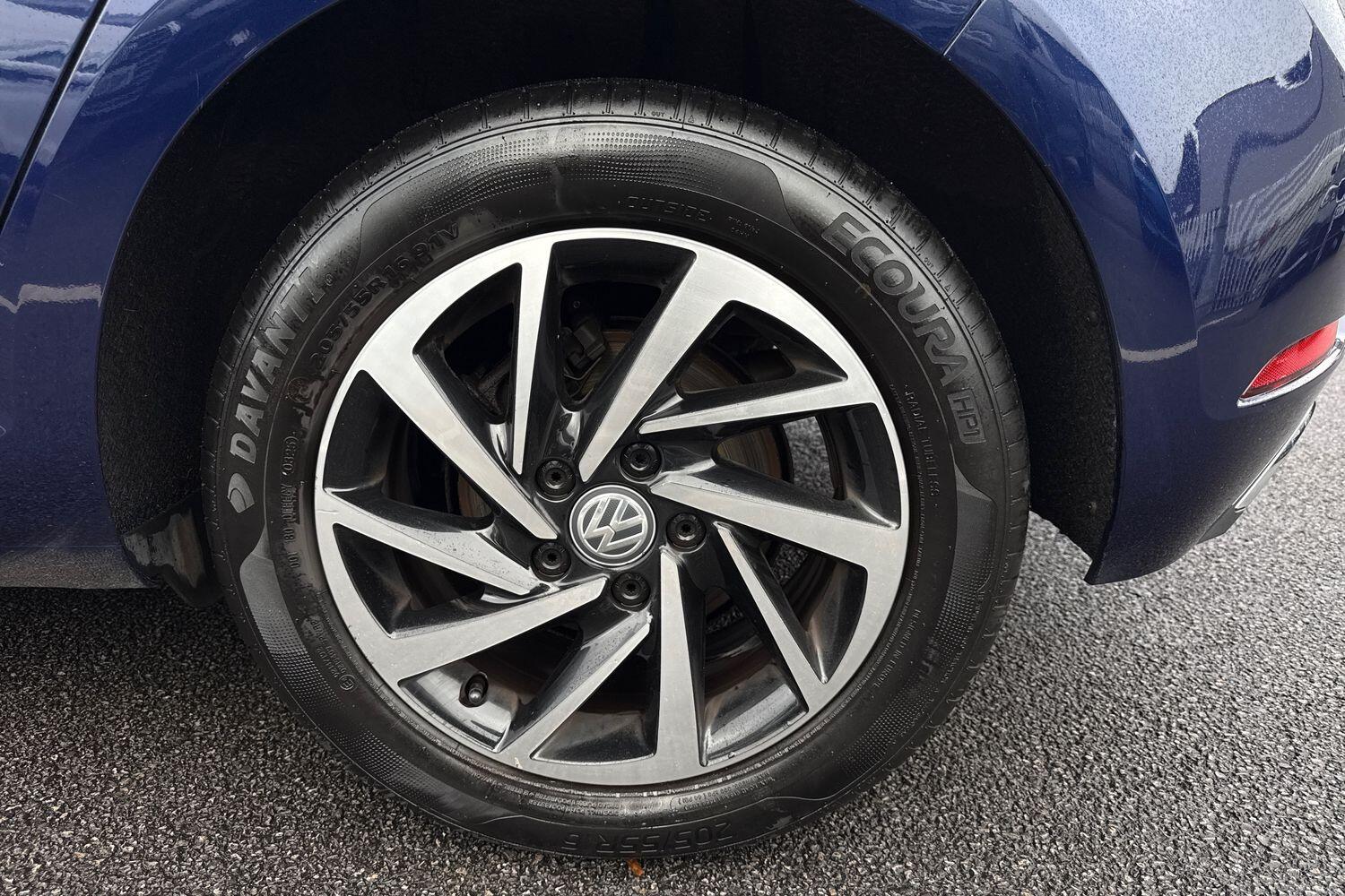 Used Volkswagen Golf 2019 for sale - 76697794: Photo 24