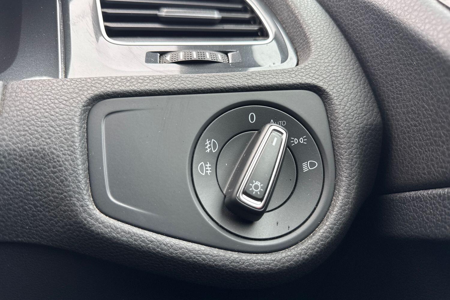 Used Volkswagen Golf 2019 for sale - 76697794: Photo 26