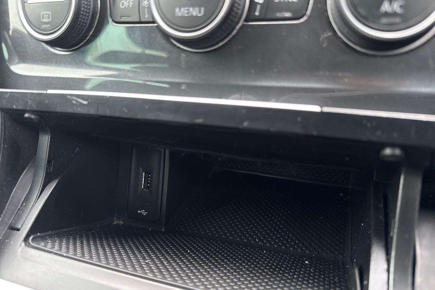 Used Volkswagen Golf 2019 for sale - 76697794: Photo 27