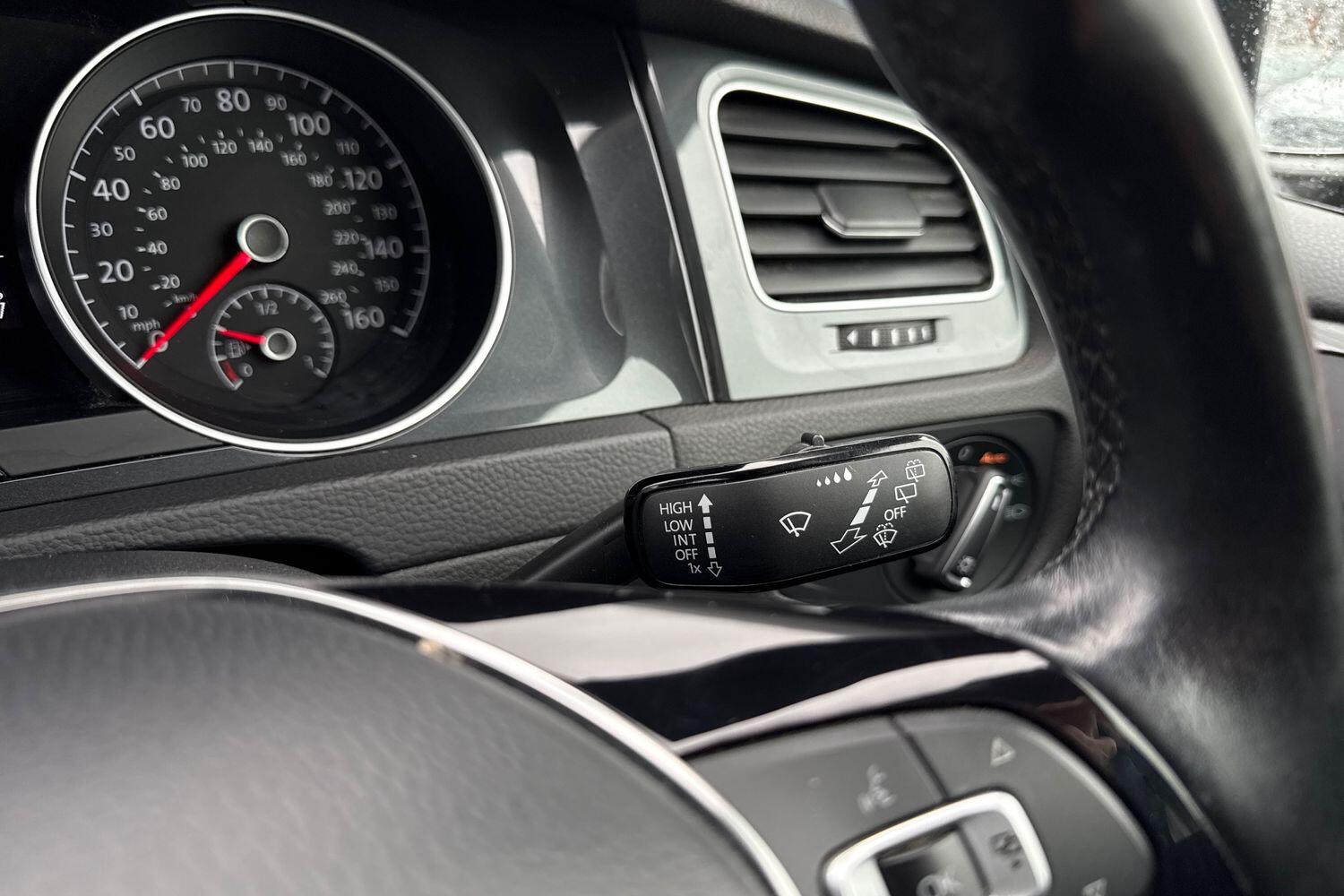 Used Volkswagen Golf 2019 for sale - 76697794: Photo 38