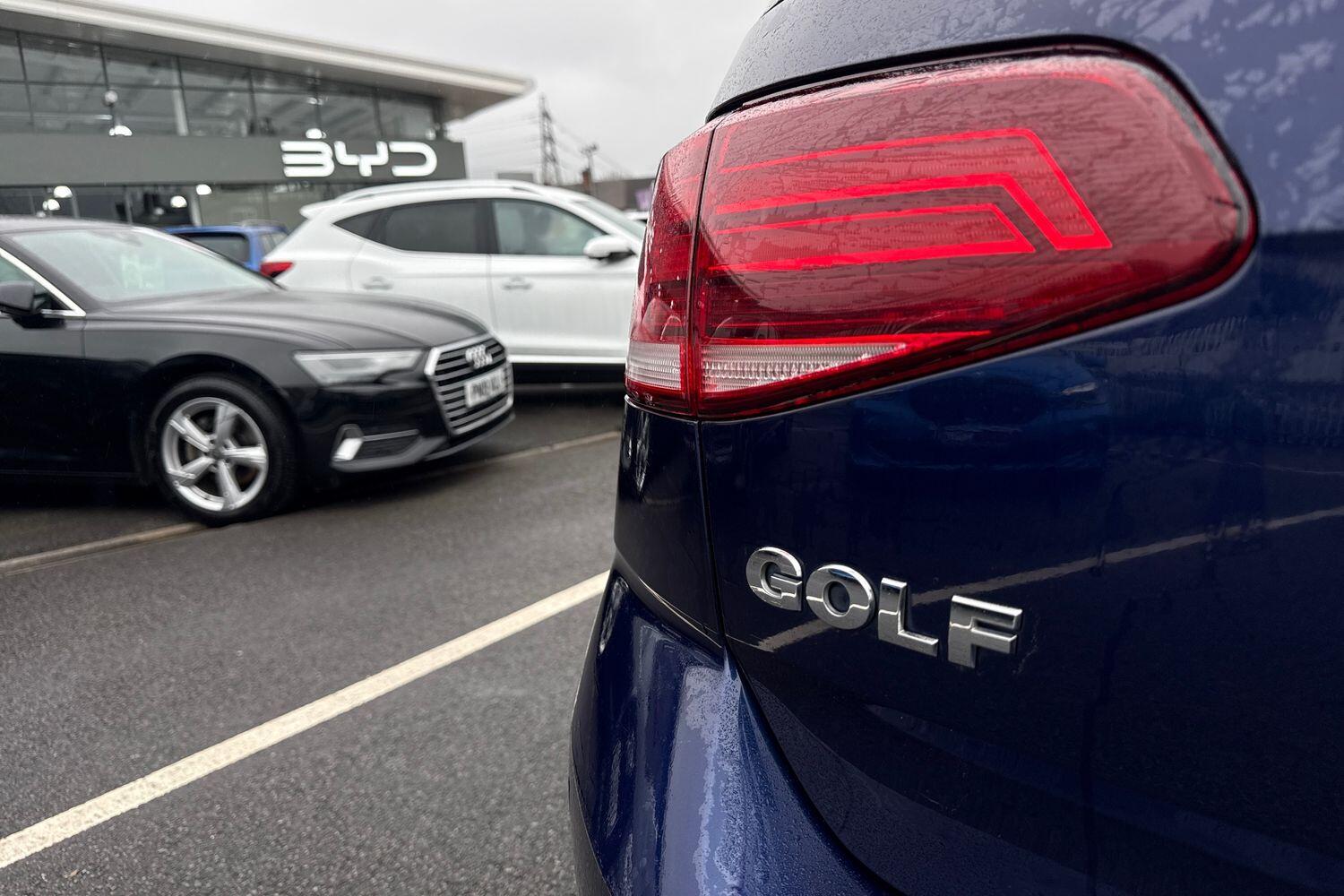 Used Volkswagen Golf 2019 for sale - 76697794: Photo 44