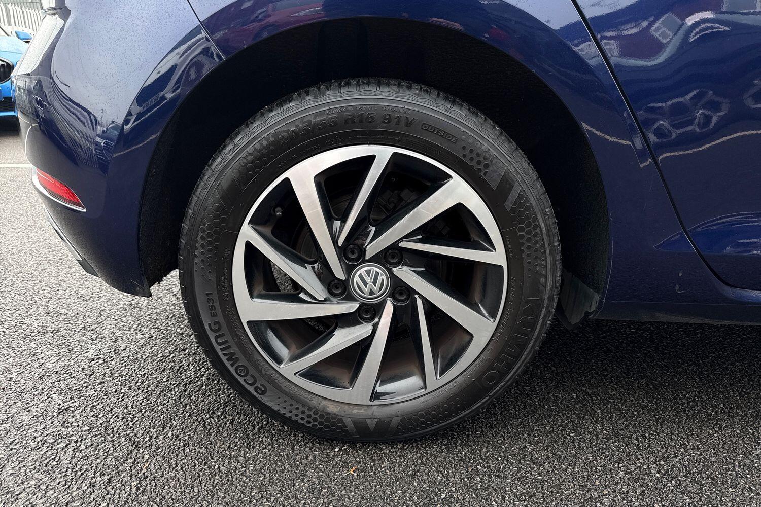 Used Volkswagen Golf 2019 for sale - 76697794: Photo 7