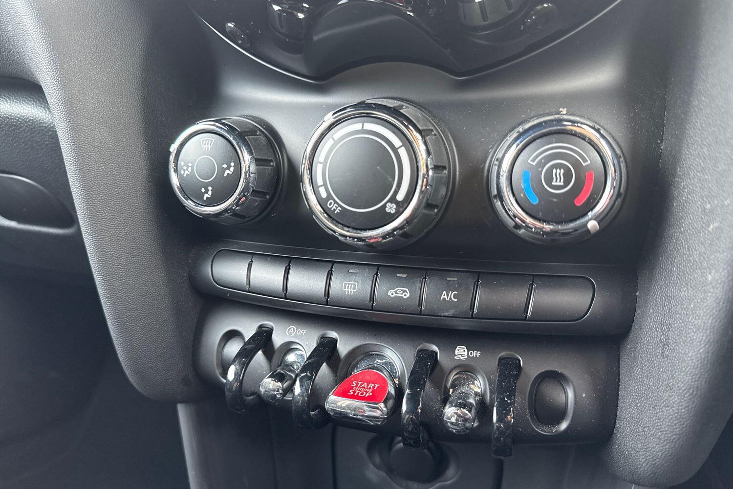 Used MINI Hatch 2018 for sale - 77211522: Photo 18