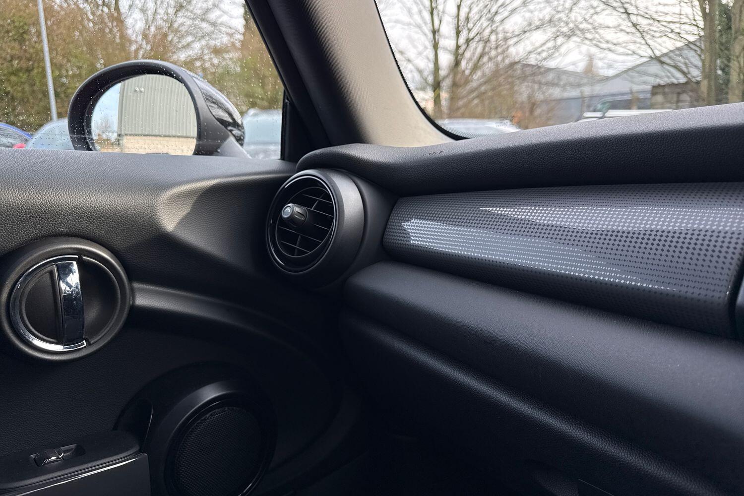 Used MINI Hatch 2018 for sale - 77211522: Photo 37