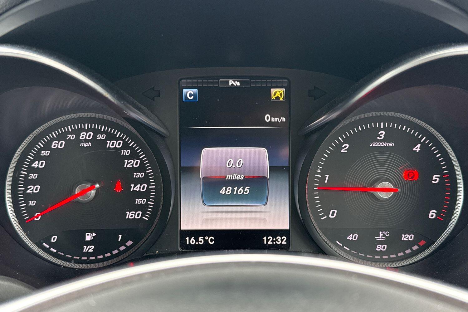 Used Mercedes-Benz C Class 2017 for sale - 76365166: Photo 32