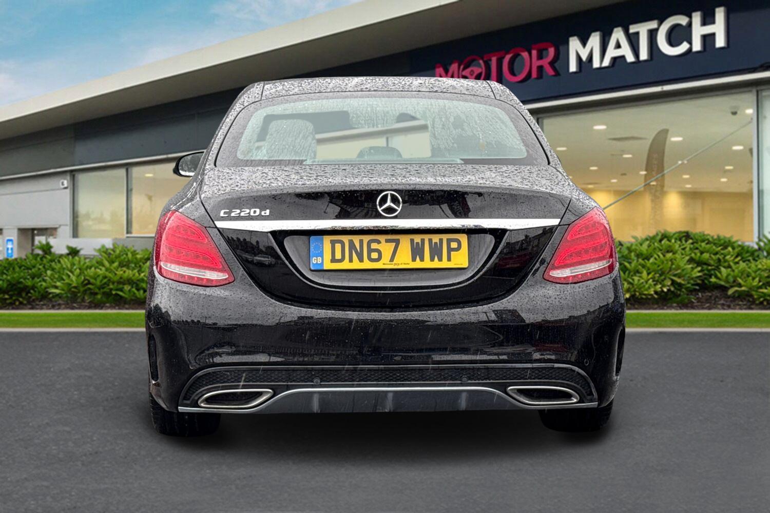 Used Mercedes-Benz C Class 2017 for sale - 76365166: Photo 4