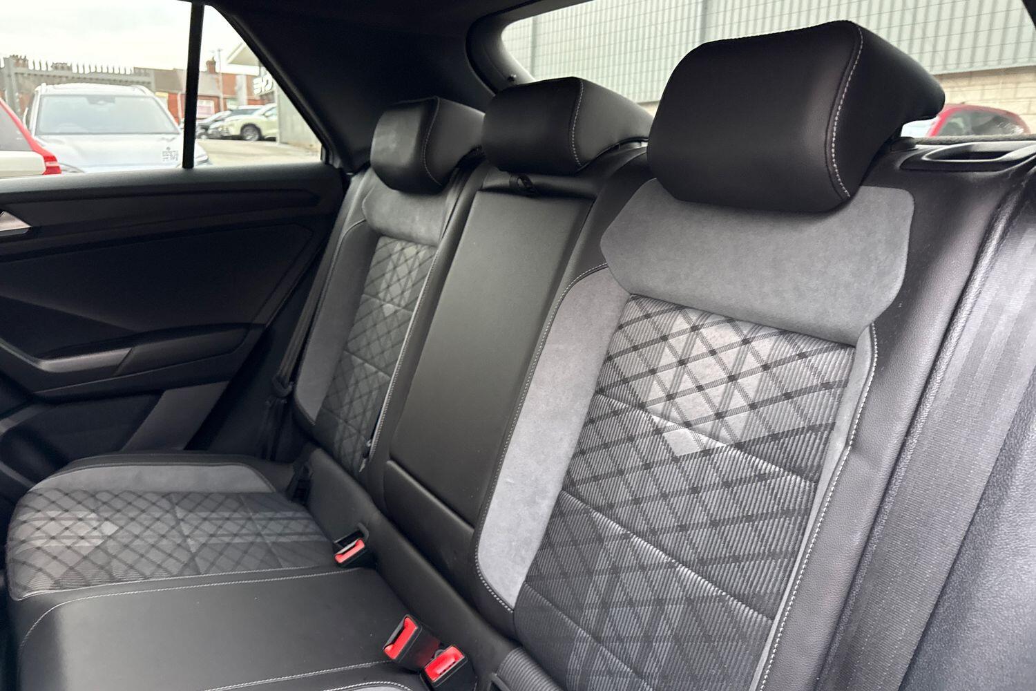 Used Volkswagen T-Roc 2024 for sale - 77080030: Photo 14