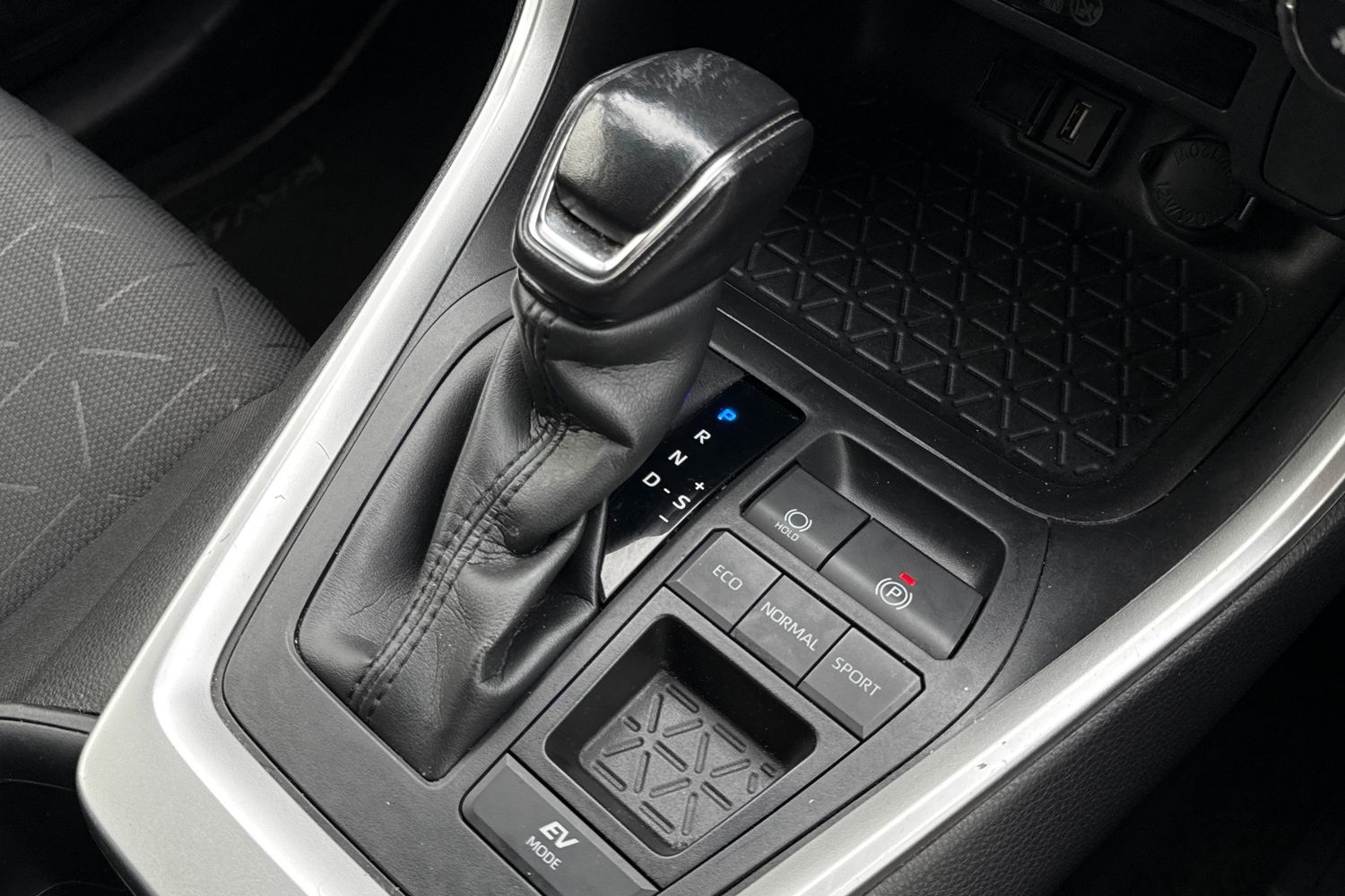 Used Toyota RAV4 2022 for sale - 76365144: Photo 20