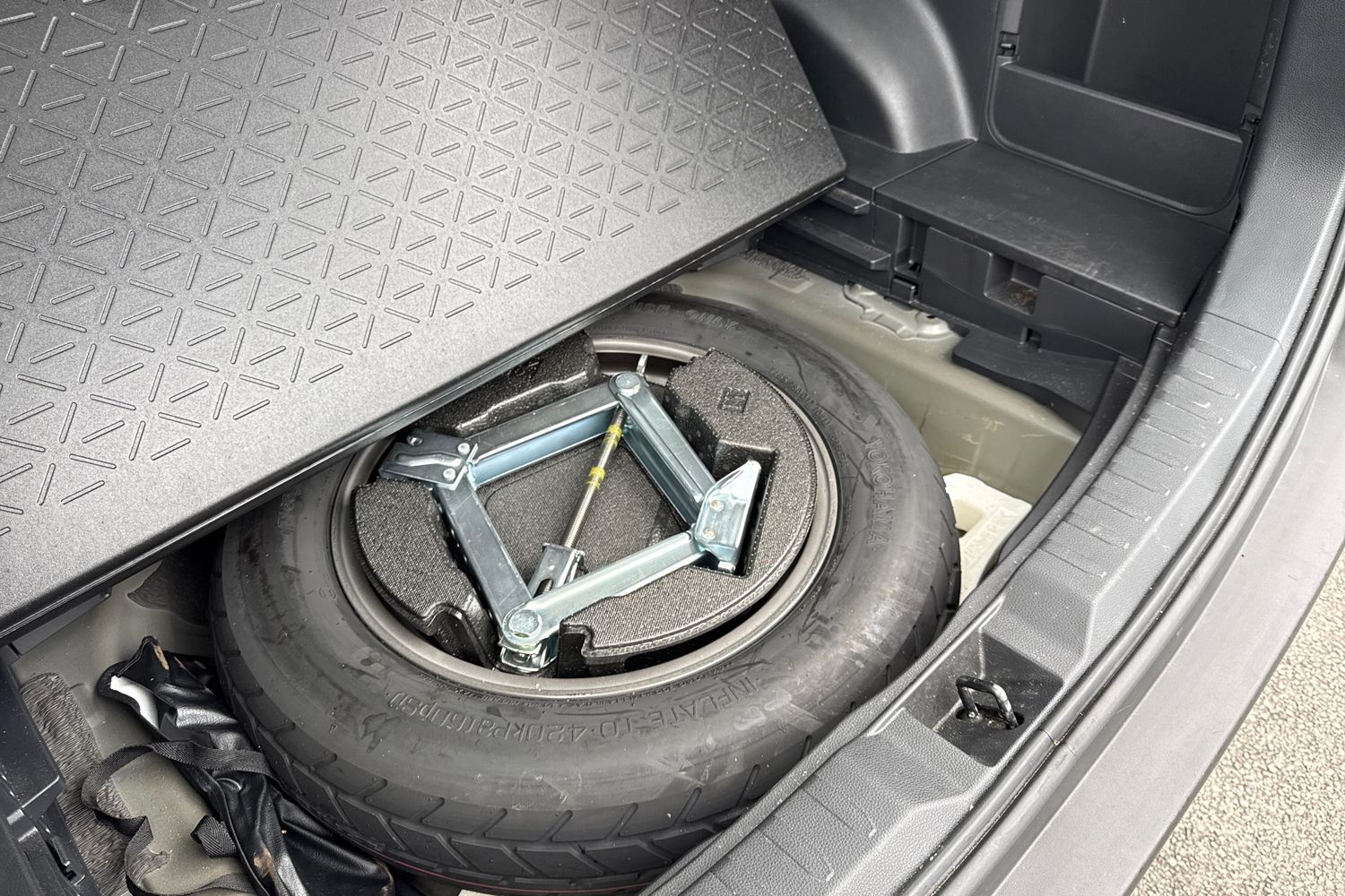 Used Toyota RAV4 2022 for sale - 76365144: Photo 27