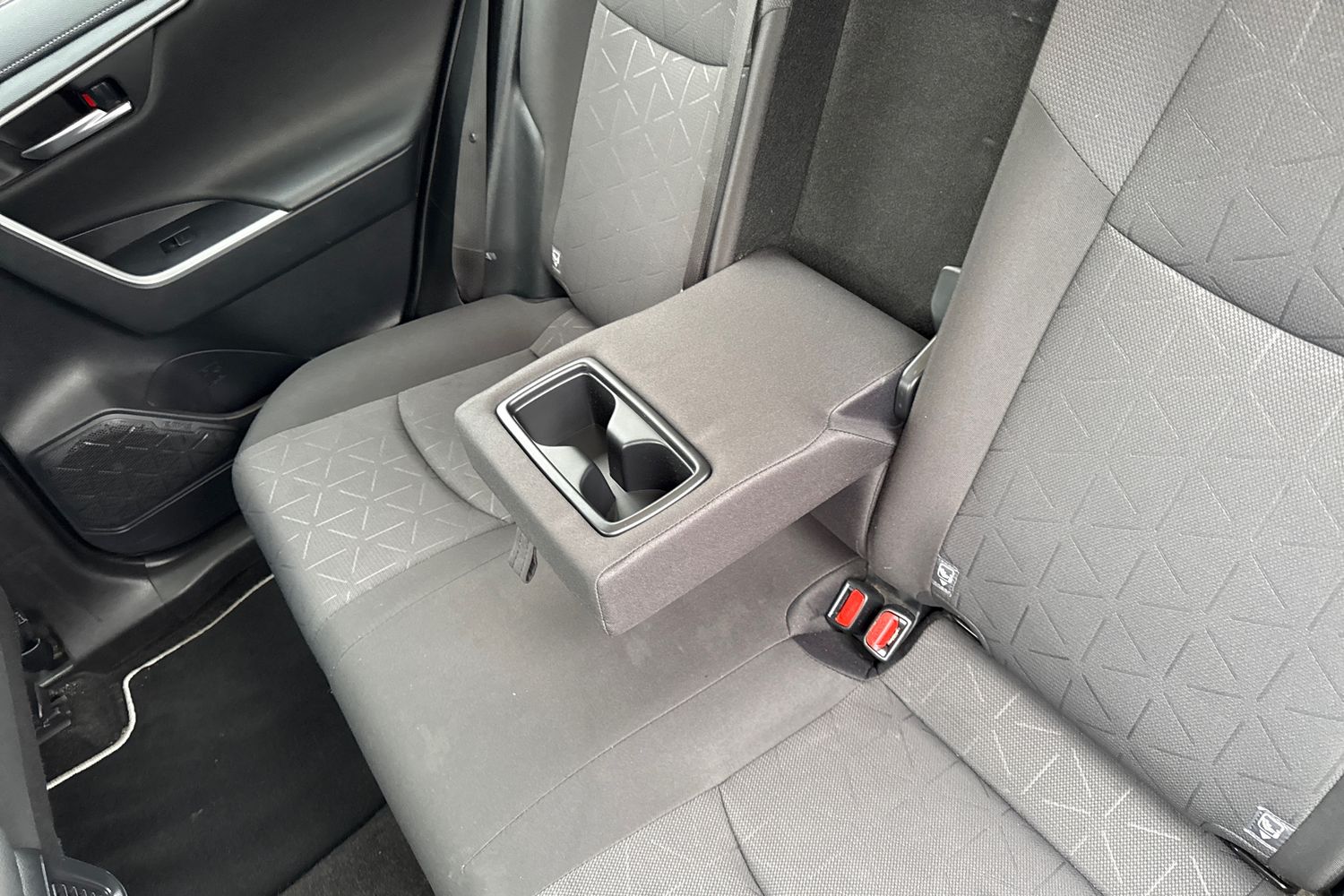 Used Toyota RAV4 2022 for sale - 76365144: Photo 30