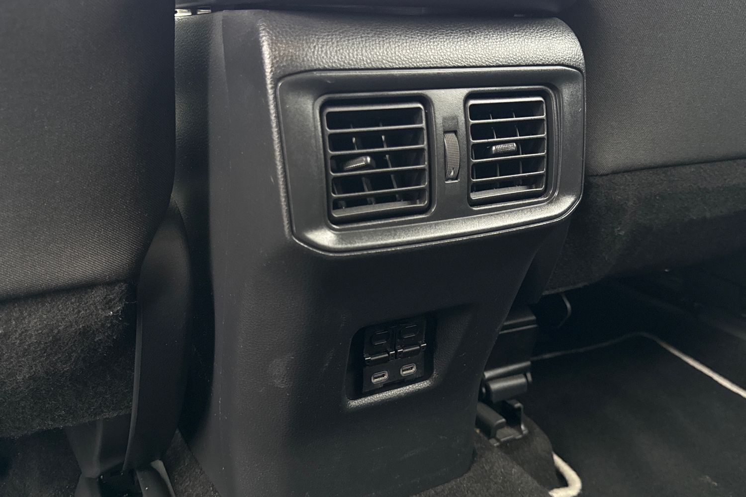 Used Toyota RAV4 2022 for sale - 76365144: Photo 32