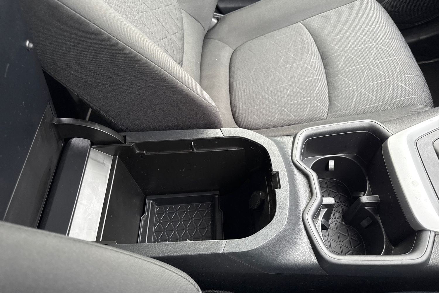 Used Toyota RAV4 2022 for sale - 76365144: Photo 43