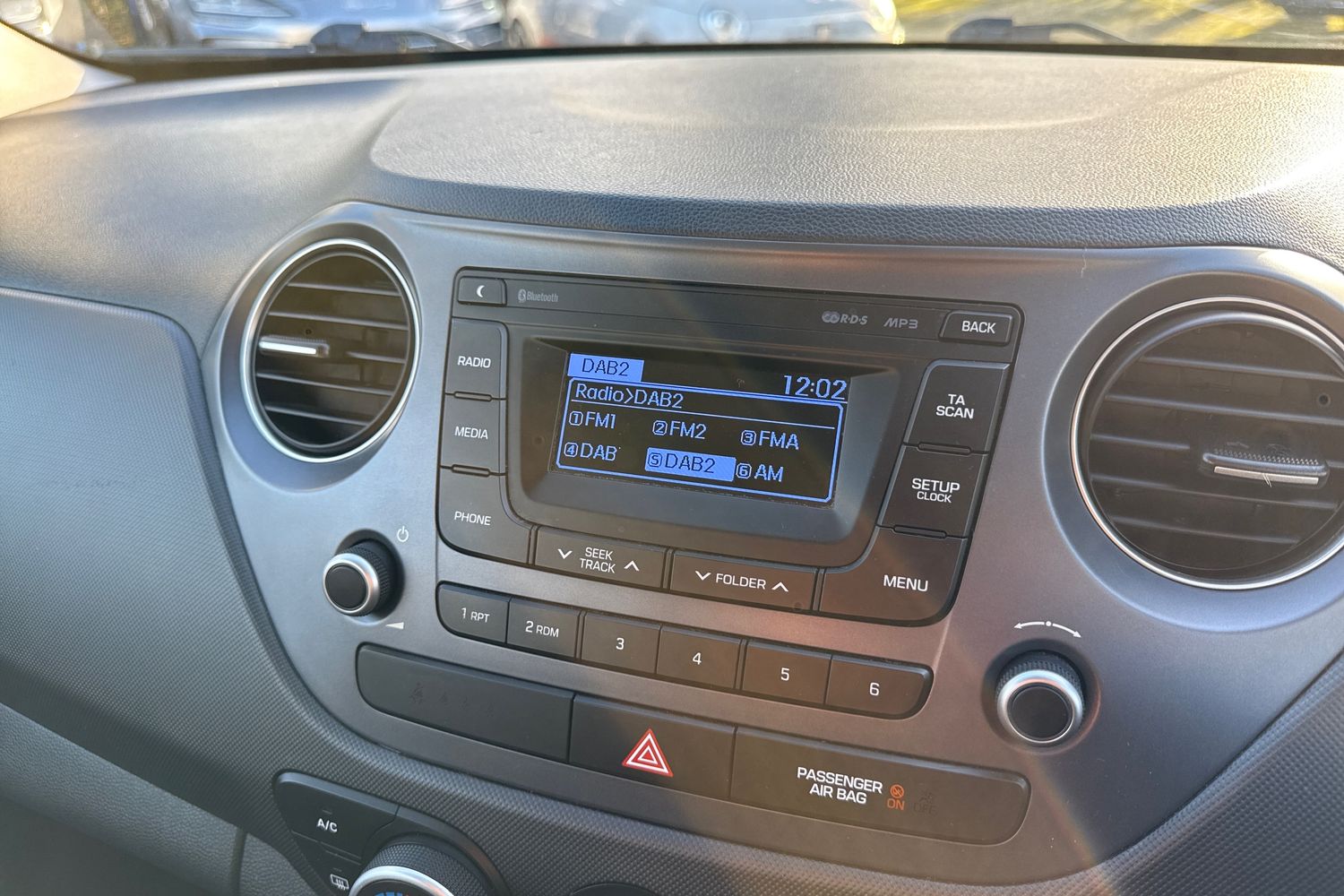 Used Hyundai i10 2017 for sale - 77011432: Photo 12