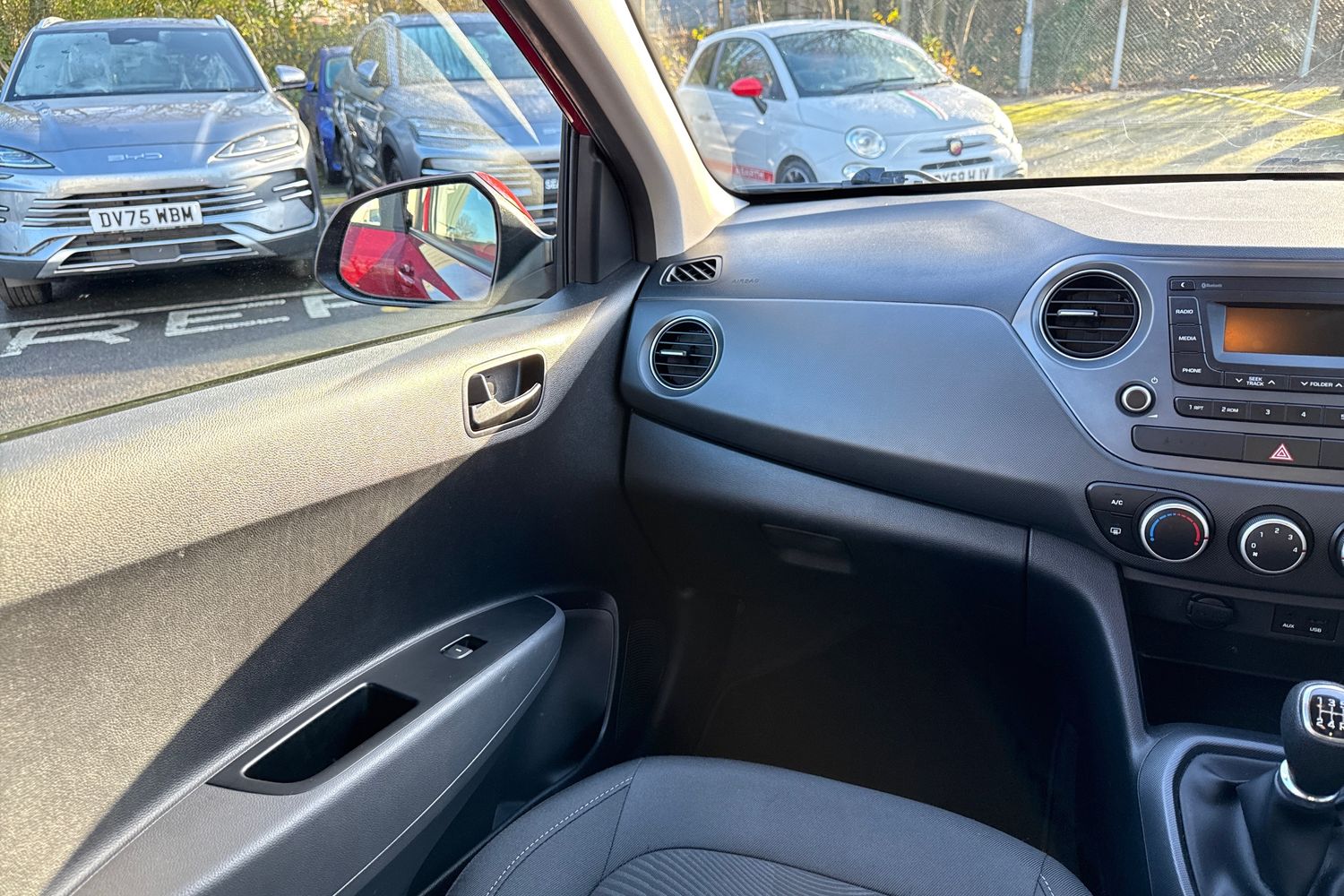 Used Hyundai i10 2017 for sale - 77011432: Photo 15