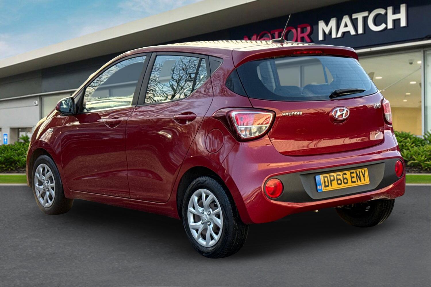 Used Hyundai i10 2017 for sale - 77011432: Photo 2