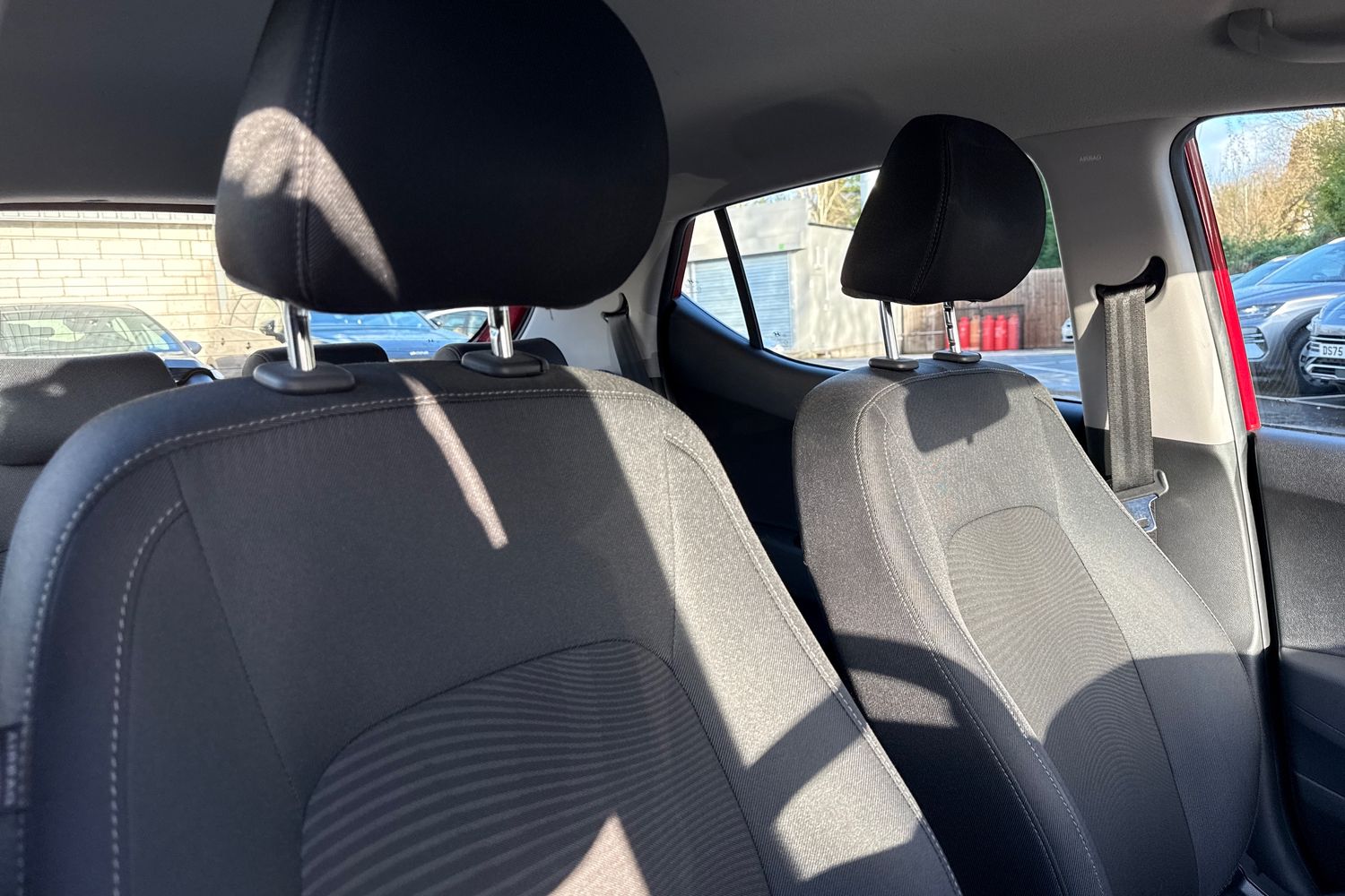 Used Hyundai i10 2017 for sale - 77011432: Photo 21