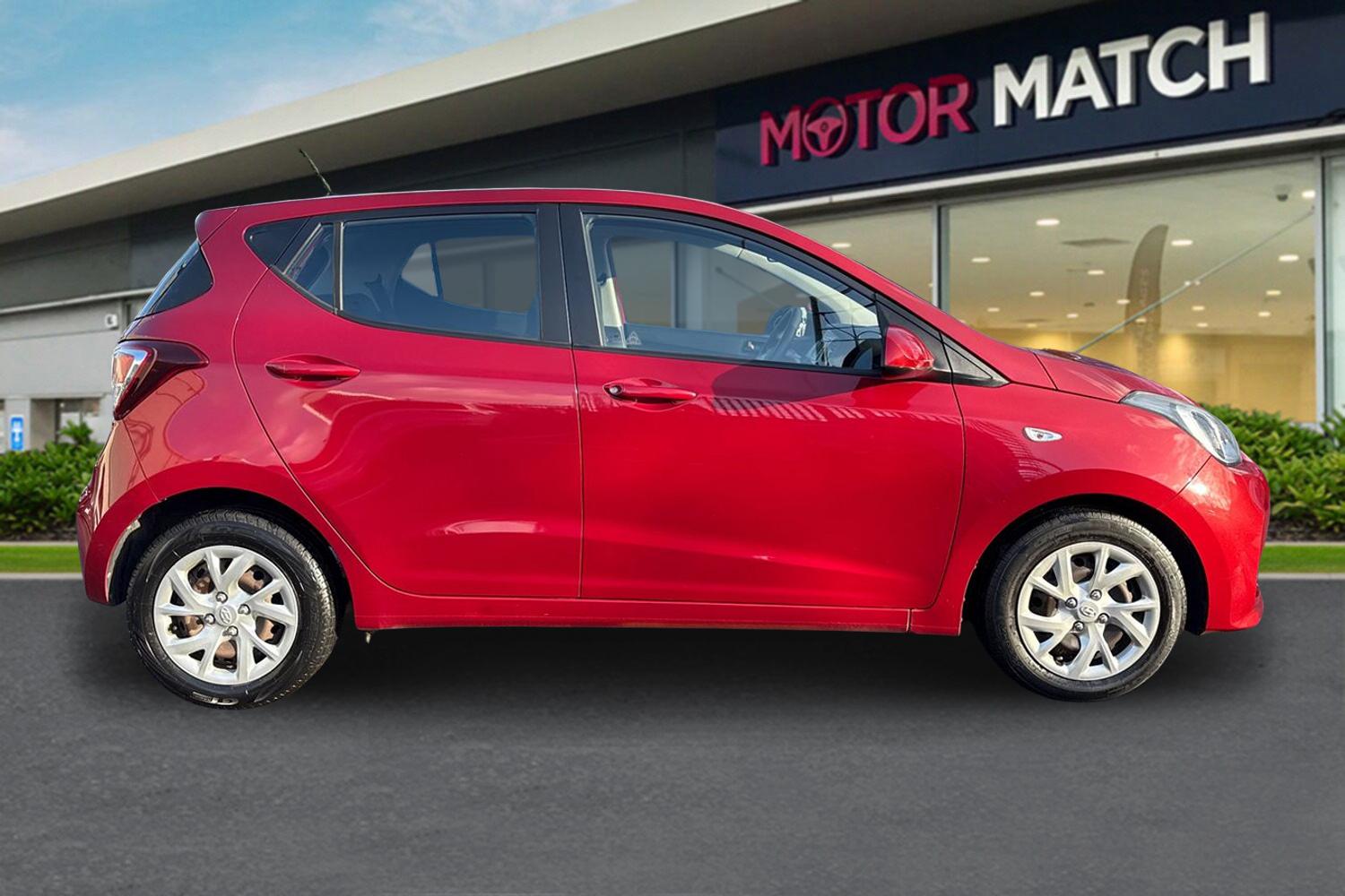 Used Hyundai i10 2017 for sale - 77011432: Photo 3