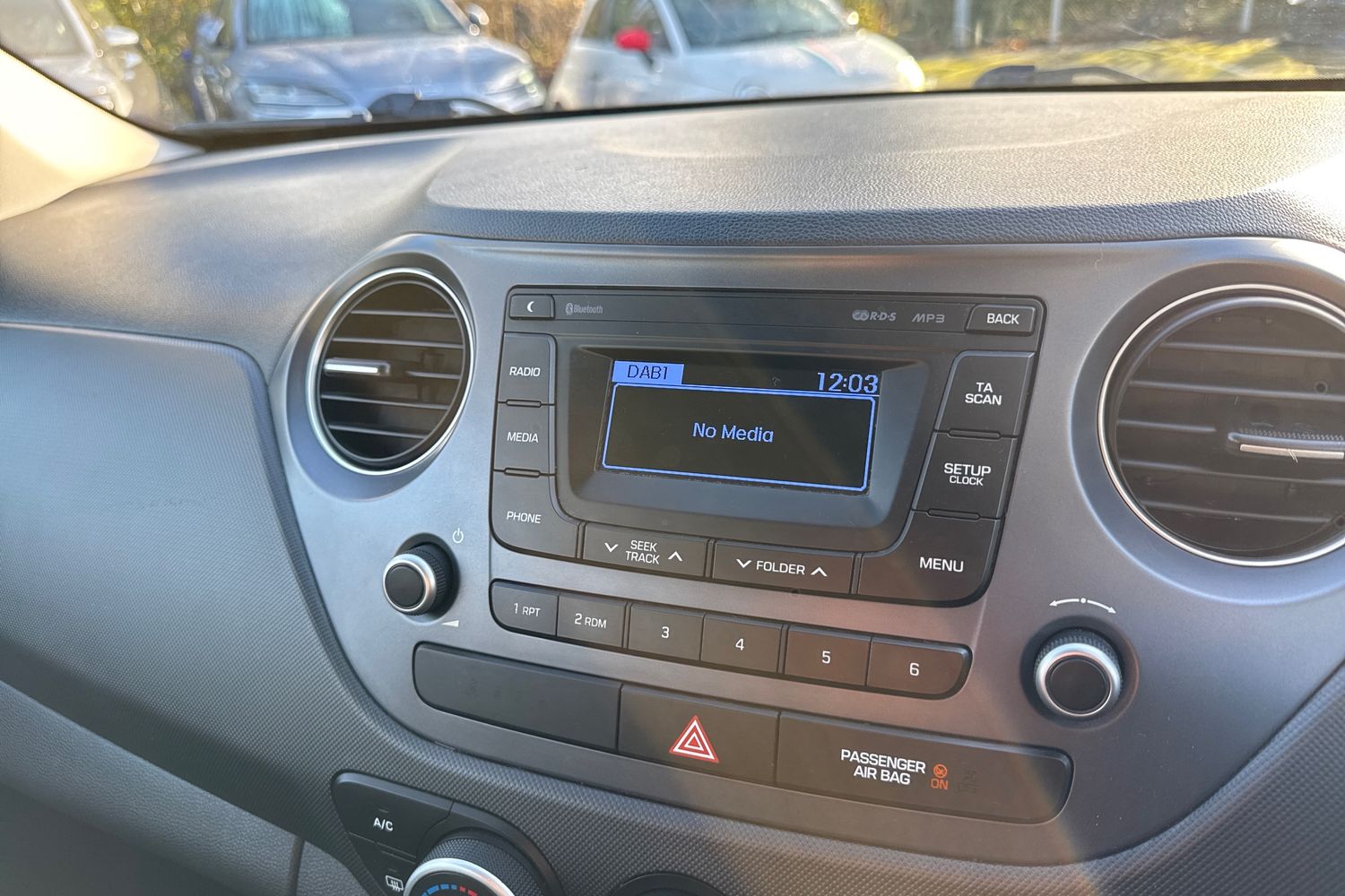 Used Hyundai i10 2017 for sale - 77011432: Photo 31