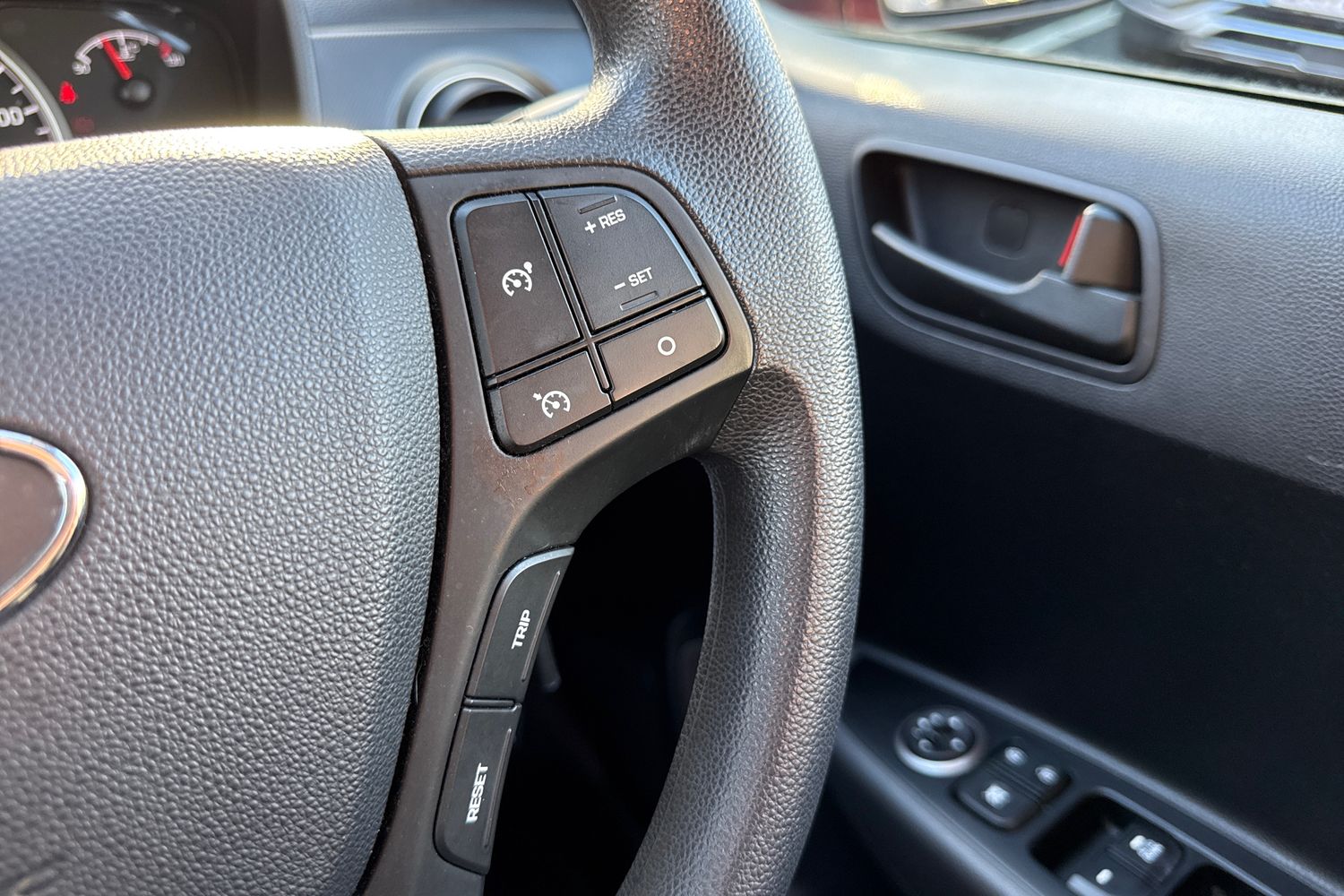 Used Hyundai i10 2017 for sale - 77011432: Photo 34