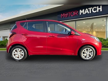 Used Hyundai i10 2017 for sale - 77011432: Photo