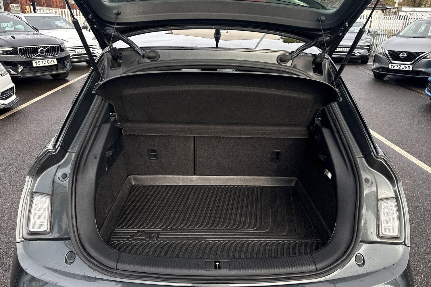 Used Audi A1 2016 for sale - 77535467: Photo 9