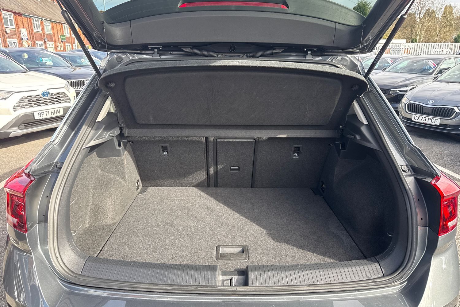 Used Volkswagen T-Roc 2021 for sale - 77742182: Photo 10