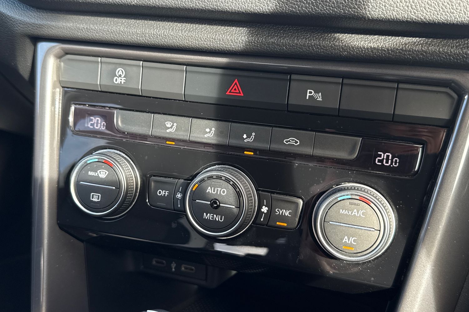 Used Volkswagen T-Roc 2021 for sale - 77742182: Photo 19