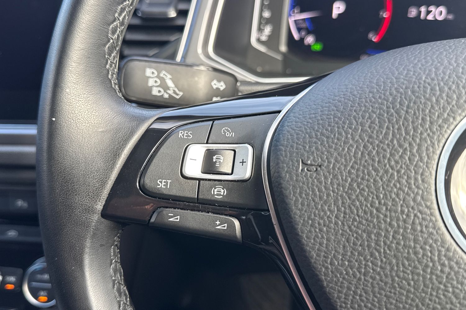 Used Volkswagen T-Roc 2021 for sale - 77742182: Photo 35