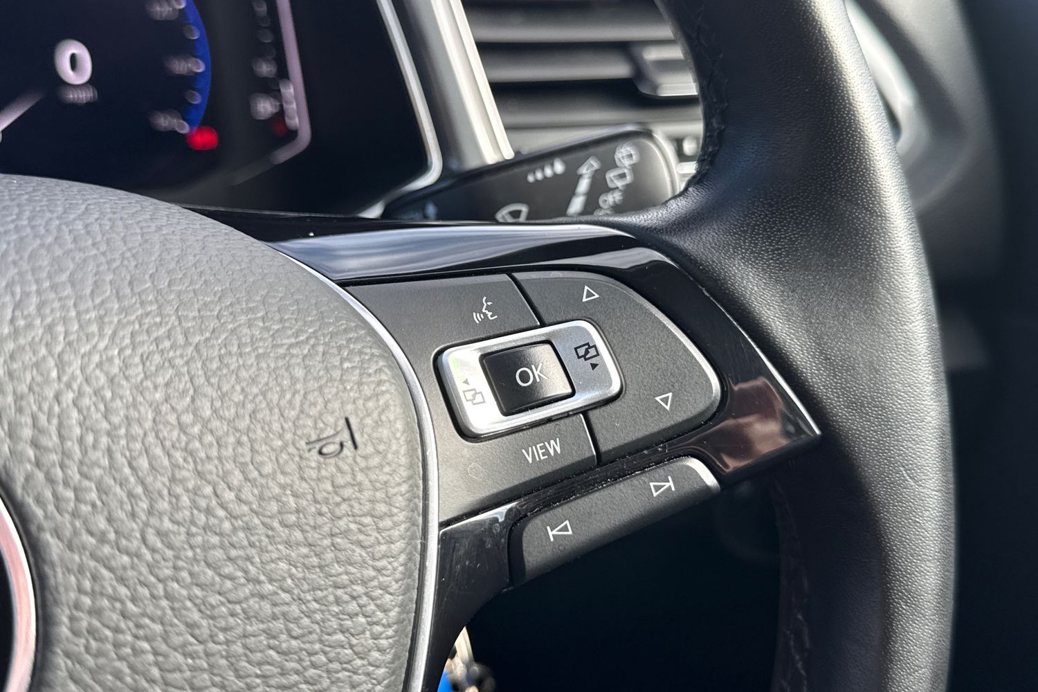 Used Volkswagen T-Roc 2021 for sale - 77742182: Photo 36