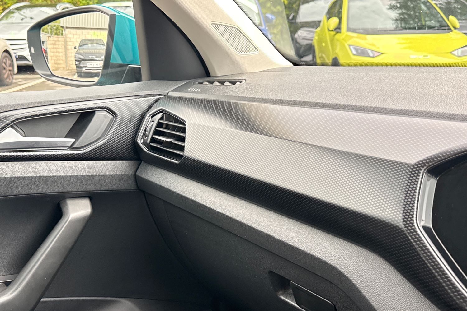 Used Volkswagen T-Cross 2023 for sale - 76365191: Photo 44