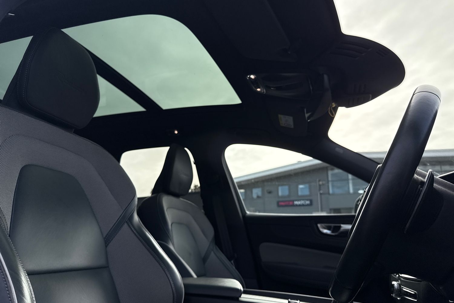 Used Volvo XC60 2020 for sale - 76365154: Photo 20