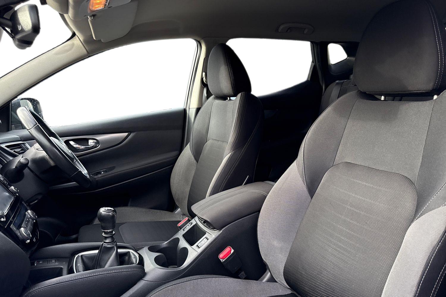 Used Nissan Qashqai 2017 for sale - 76863251: Photo 11